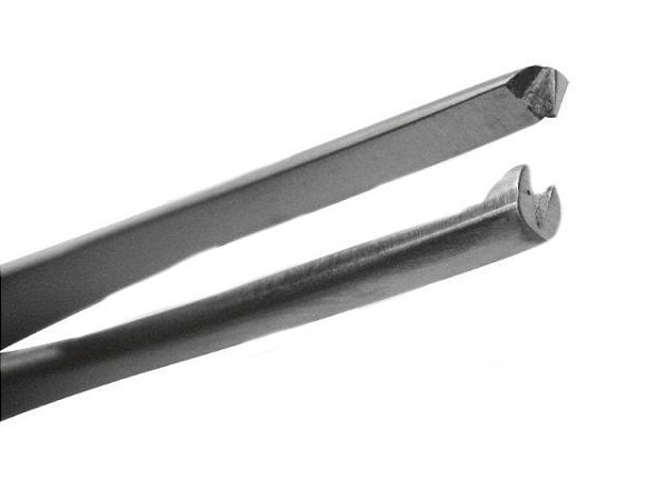 Pinça Anatômica com dente de rato 18cm