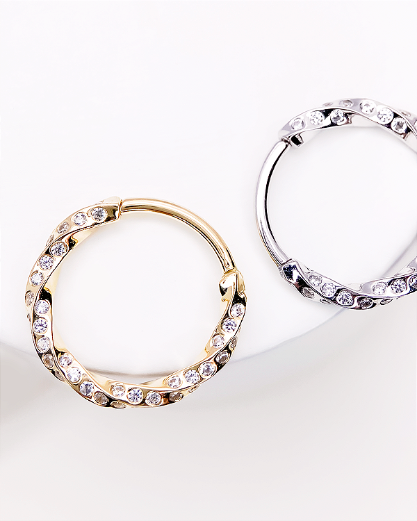 Piercing Argola Galaxy com Zircônias - Ouro 14k