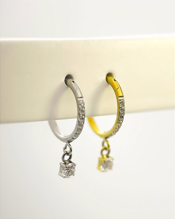 Piercing Argola com Zircônias e Pingente - Titânio