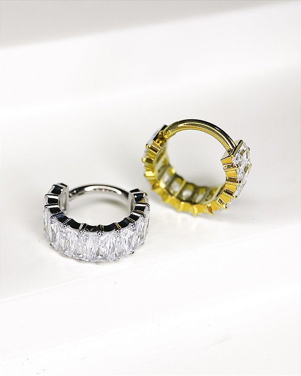 Piercing Argola com Zircônias Baguette - Titânio