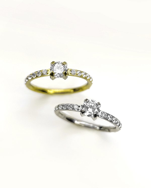 Piercing Argola com Zircônia Solitário - Titânio