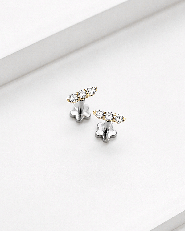 Piercing Labret Luce Trio Moissanite - Ouro 18k