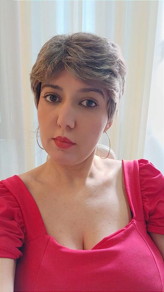 Peruca Sandra Orgânica Grisalha Curta Lisa