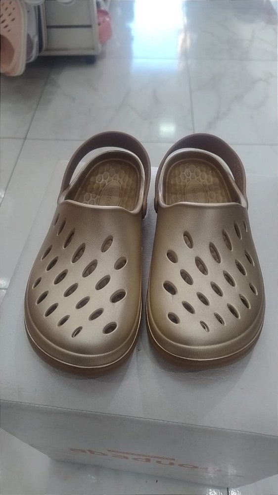Easy Dourado