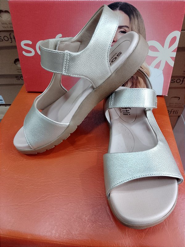 Sandalia  Softli Floater Ouro Light 10450