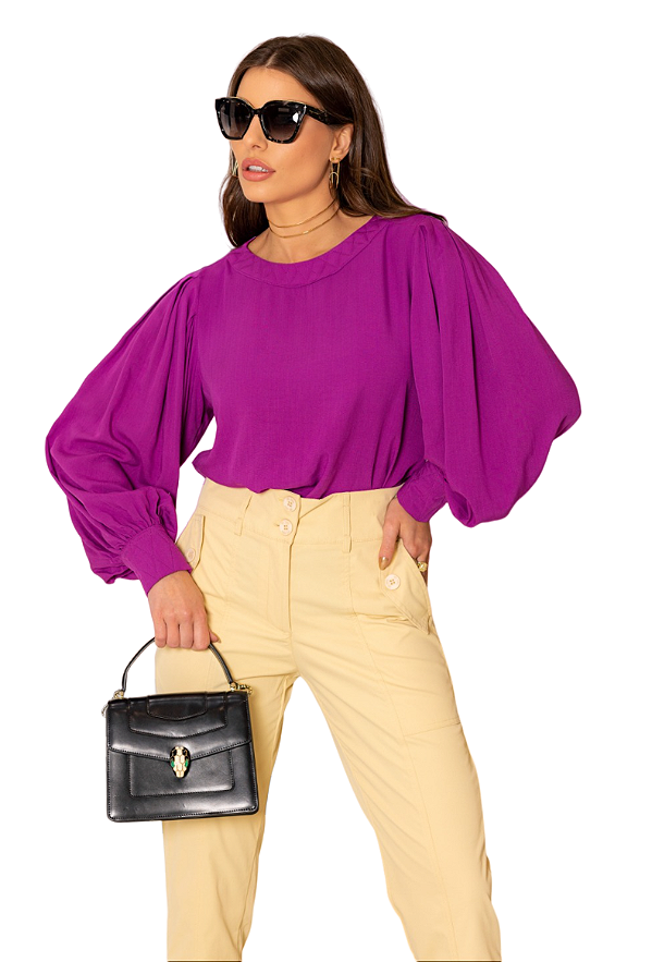 BLUSA MATELASSÊ GOLA