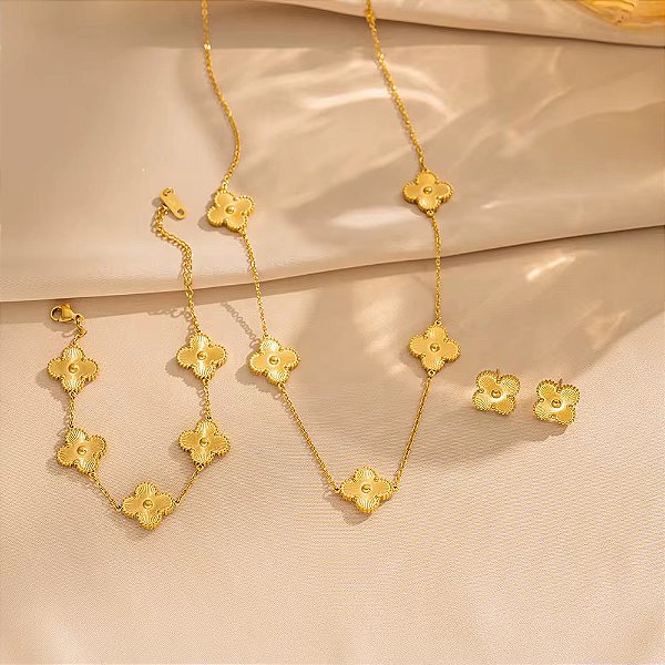 Conjunto brinco, colar longo e pulseira trevo aço inoxidável