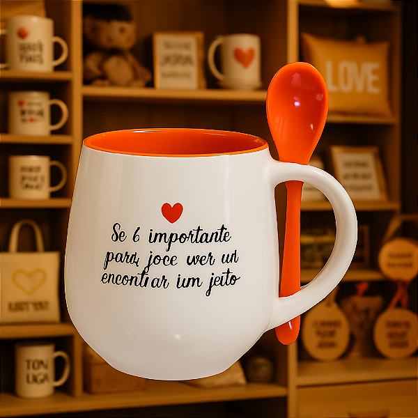 Caneca Belly com colher e Interior vermelha - 350ml