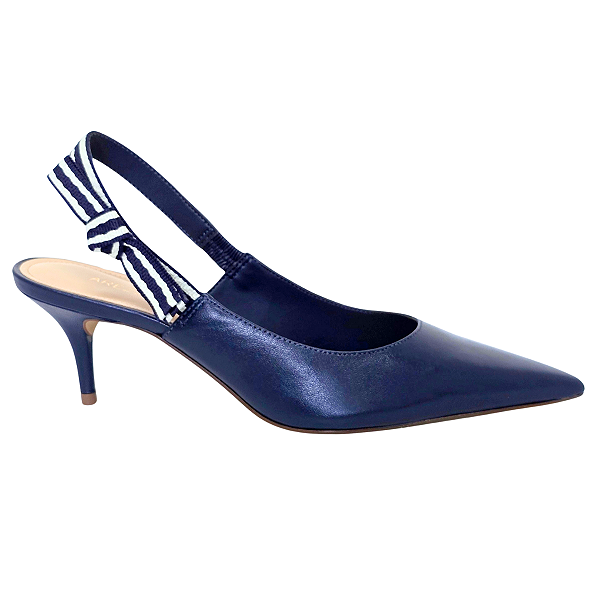 Scarpin Arezzo Couro Salto Baixo Slingback Laço A127570138