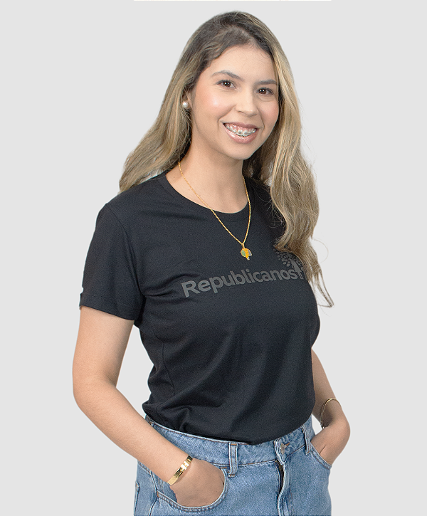Camiseta Feminina Baby Look Preta Com Logo Em Alto Relevo