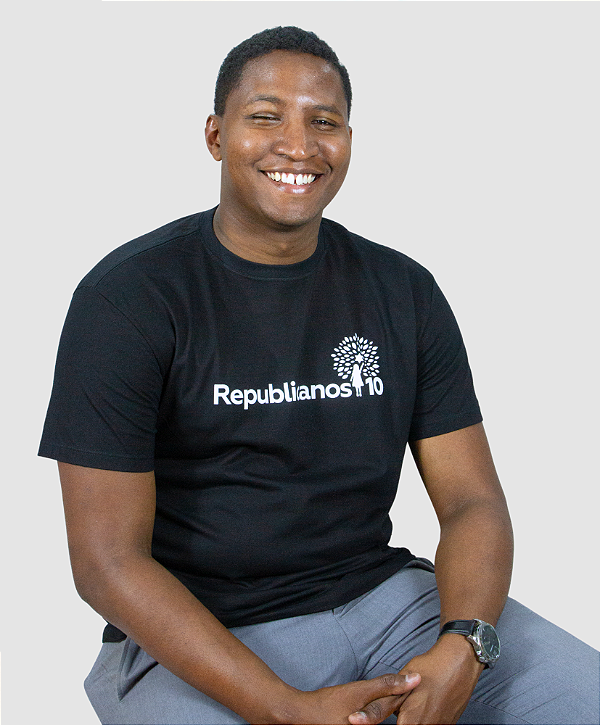 Camiseta Premium Preta Republicanos10- Masculina