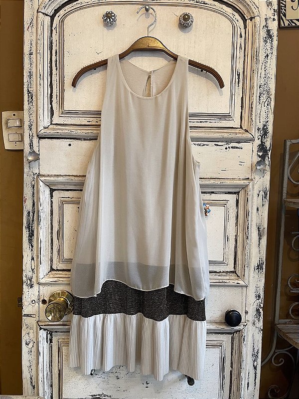 Vestido Curto Espaço Fashion (G)