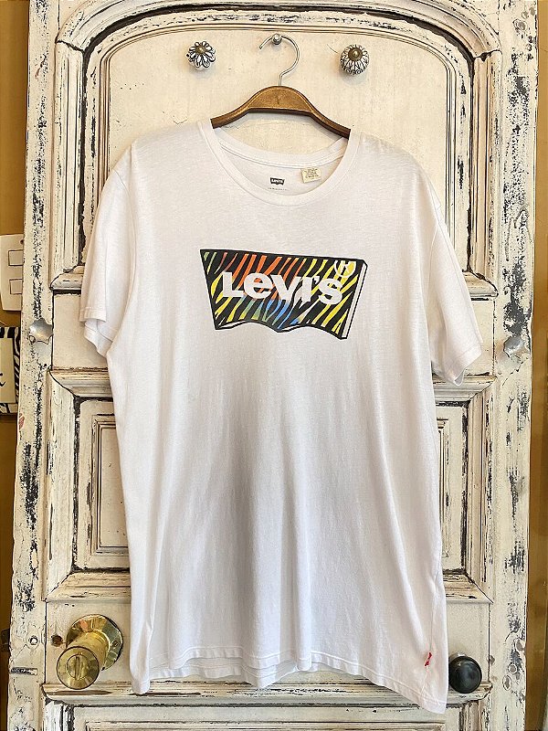 Camiseta Branca Levi´s (G)