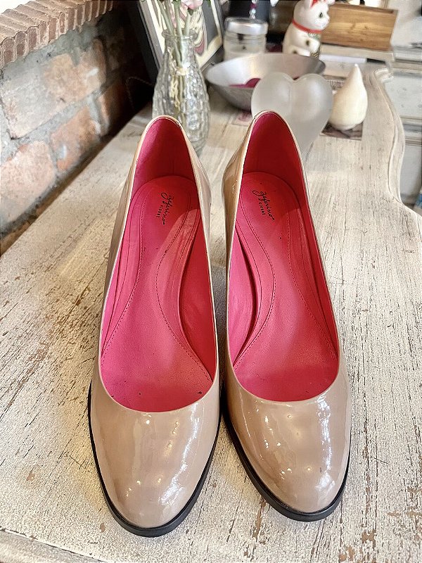 Scarpin Bege Zeferino (38)