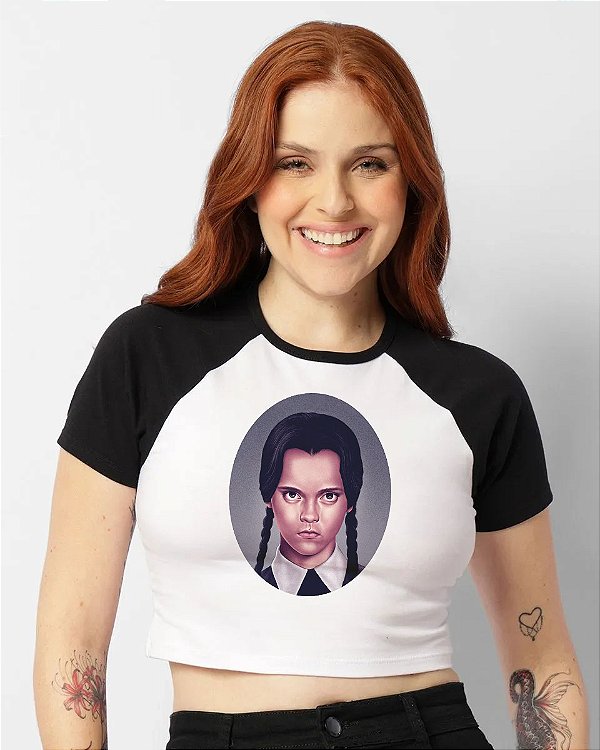 Cropped Raglan - Família Addams - Wandinha