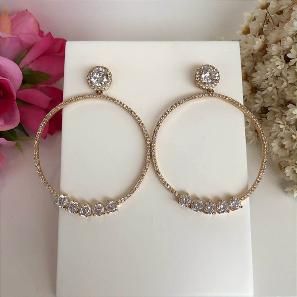 Brinco de Argola com Zircônias Brancas Folheado em Ouro 18k