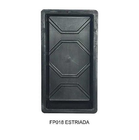 Forma Plástica Retangular Estriada 30x15cm Bloquete FP018