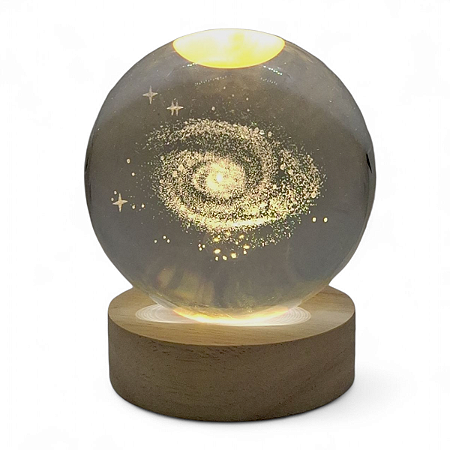 Bola de Cristal Luminárial Universo com Base Madeira 6 cm