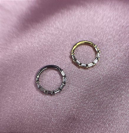 Argola seg daith/septo mini baguetes titânio