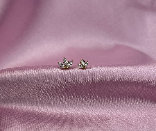 Piercing lótus ouro 18k