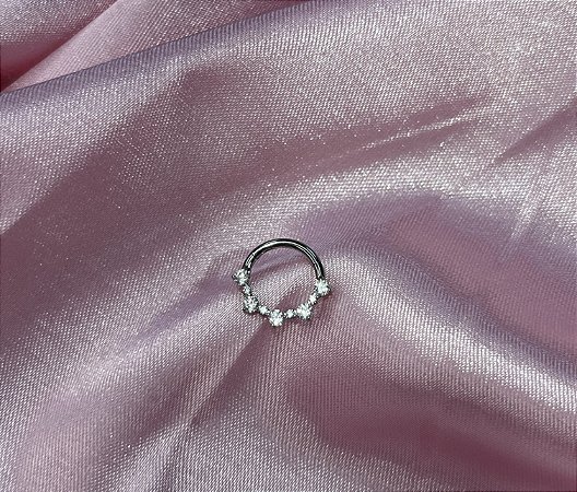 Argola daith mini dentado zirconias titânio