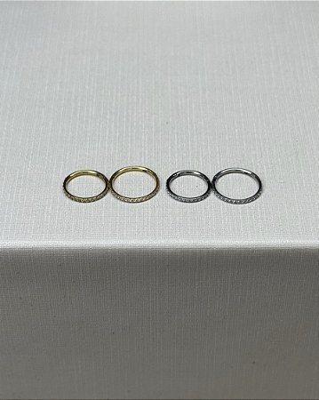 Argola cravejada nariz ultra fina 0.8