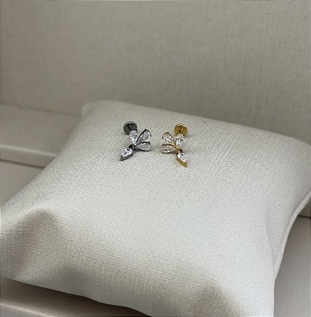 Labret lótus com pingente titânio