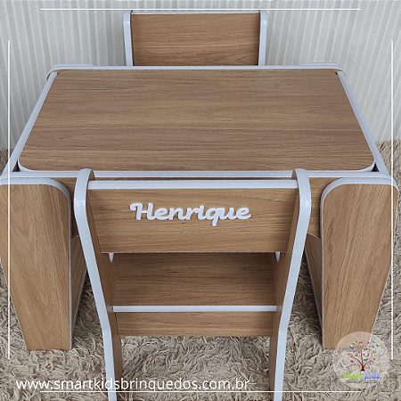 Mesa Sensorial com 2 cadeiras (acompanha 2 bandejas e tampo dupla face)