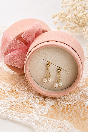 Brinco Bolinha em ouro 18k com Pendurado Pérolas