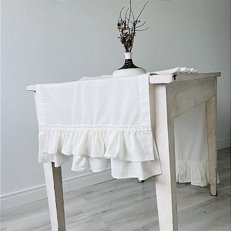 Caminho de Mesa  com babado
