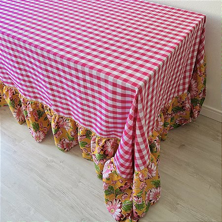 Toalha de mesa xadrez com babado de chita