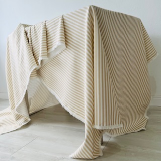 Toalha linho listrado 460 x 150 cm