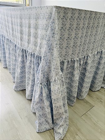 Toalha mesa com babados 440x240 cm