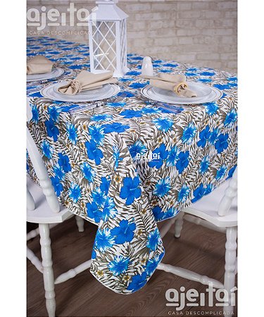 Toalha de Mesa em Jacquard Hibisco Azul Fundo Branco