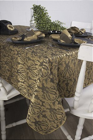 Toalha de Mesa Retangular em Tecido Jacquard Preto e Dourado Adamascado Tradicional