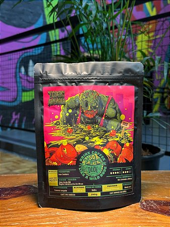 Café Toxic Avenger (Chocolate ao leite, Mel de Laranjeira e Frutas Escuras)