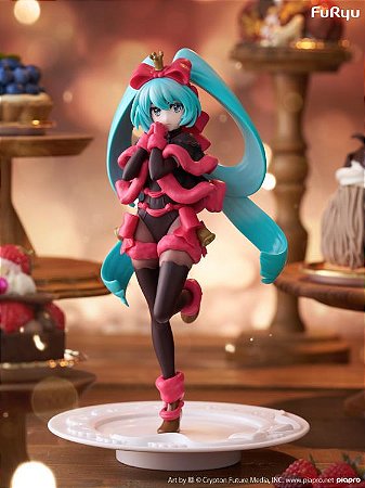 7 - Vocaloid SweetSweets Series Hatsune Miku (Noel Raspberry Ver.) Exceed Creative Figure