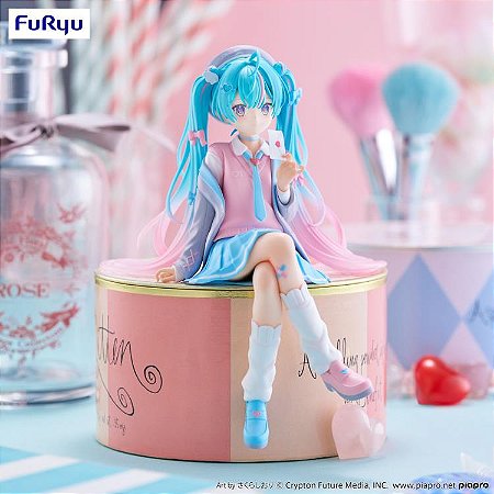 Vocaloid Hatsune Miku (Love Blazer Ver.) Noodle Stopper Figure