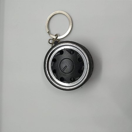 Chaveiro de Roda Miniatura Pingo Dágua Preta com Pneu de Borracha