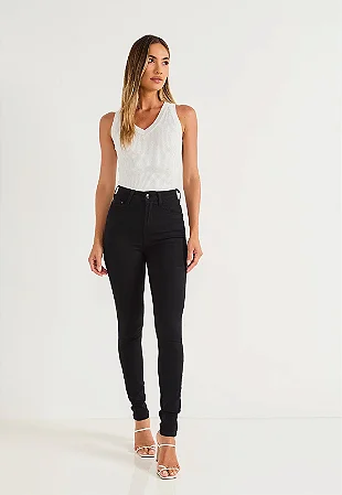 Calça Jeans Feminina Skinny Hot Pants Tradicional Preta