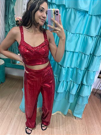 conjunto feminino de calça e cropped paete vermelho moda 2023 luxo