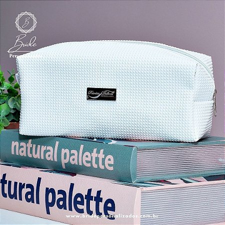 Nécessaire BOX LUXURY Branca com plaquinha personalizada
