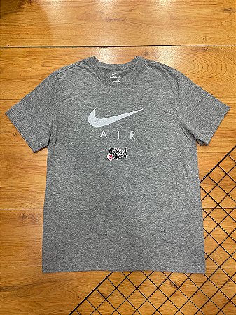 Camiseta Nike Air Masculina - Cinza BV0626 - CARINHA DAS MARCAS