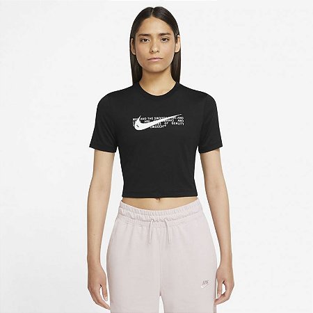 Camiseta Cropped Nike Sportswear Essential Preto BV6175