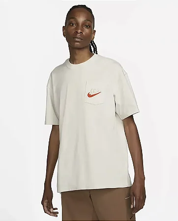 Camiseta Nike  Masculina Sportswear Max90- Creme DM6425