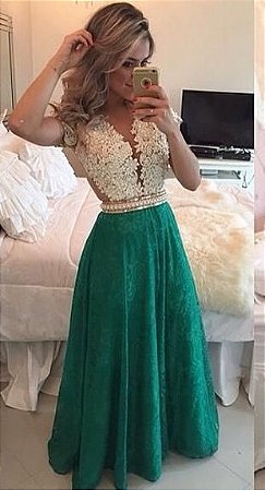 vestidos com guipir e tule