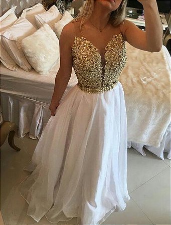 vestido branco bordado