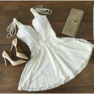 vestido curto branco com renda