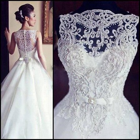 vestido de noiva com pedraria