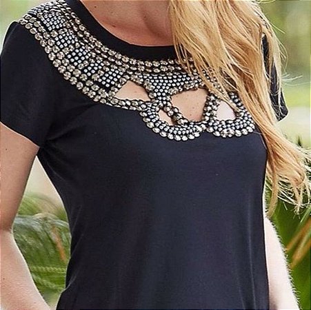 Blusa Feminina com Bordados